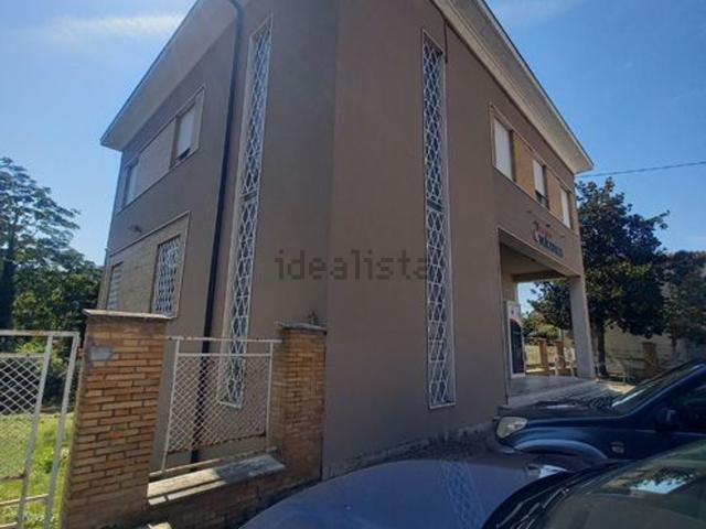 Appartamento in vendita a Montescudo-Monte Colombo, Monte Colombo