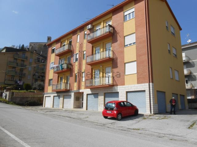 Appartamento in vendita a Castello, Marche