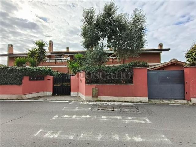 Appartamento in vendita a Municipio Roma VII, Roma Capitale