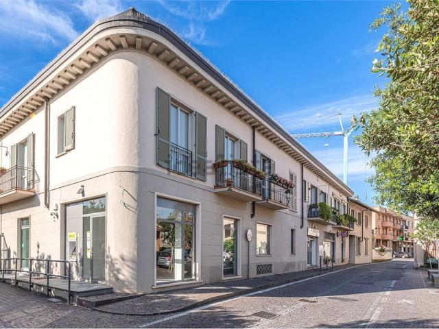 Appartamento in vendita a Molino Ponte, Verano Brianza