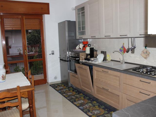 Appartamento in vendita a Capri Leone, Sicilia