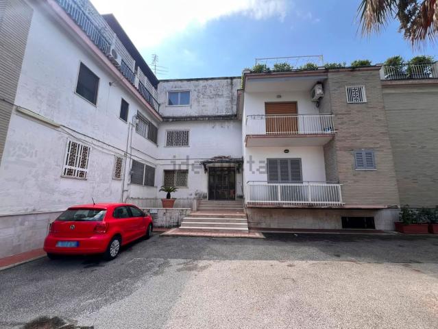 Appartamento in vendita a Lucrino, Pozzuoli