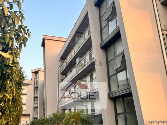 Appartamento in vendita a Paternò, Catania