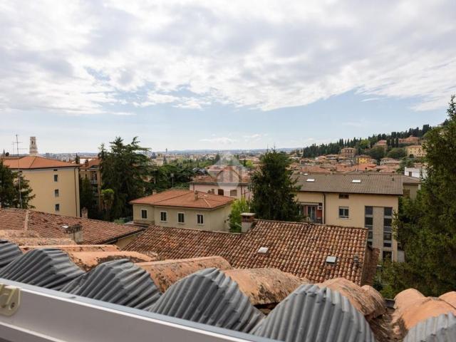 Appartamento in vendita a Valdonega, Verona