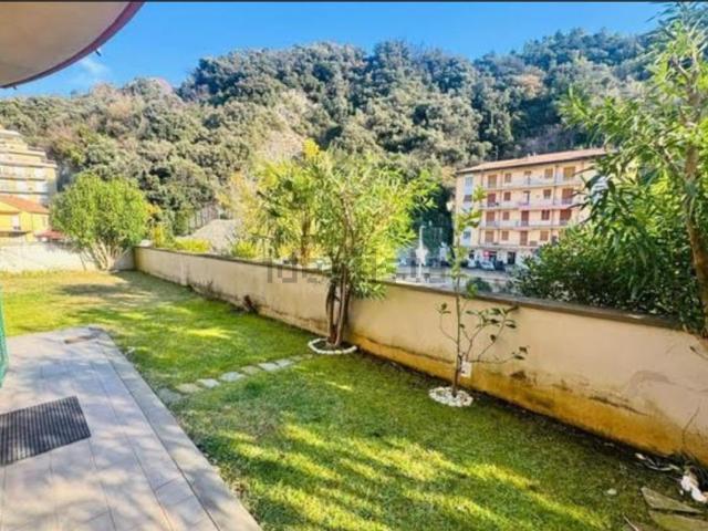 Appartamento in vendita a Parasio, Varazze