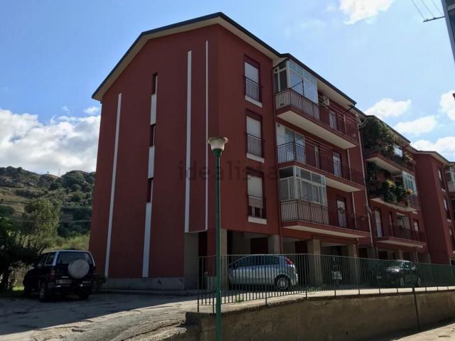 Appartamento in vendita a Novara Di Sicilia, Sicilia