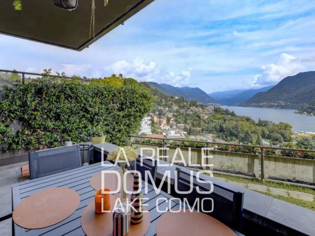 Appartamento in vendita a Como, Lombardia