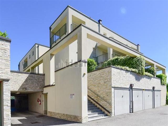 Appartamento in vendita a Lora, Como