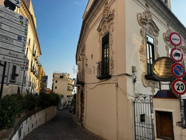 Appartamento in vendita a Vietri Sul Mare, Campania
