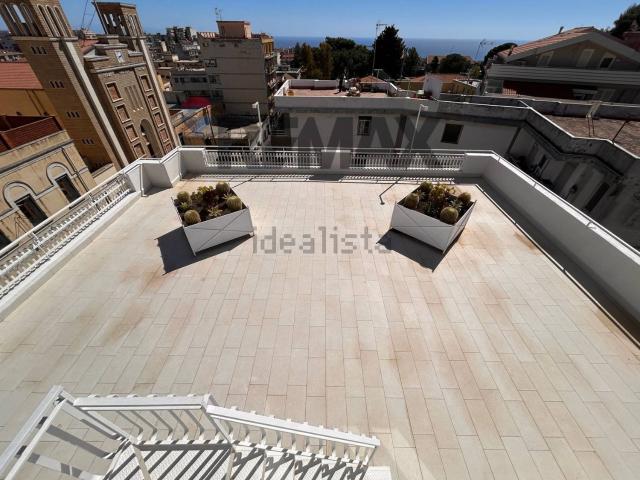 Attico in vendita a Acireale, Sicilia