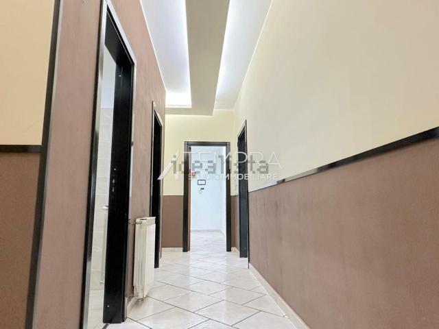 Appartamento in vendita a Adrano, Sicilia