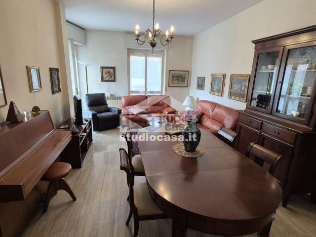 Appartamento in vendita a Lovere, Lombardia