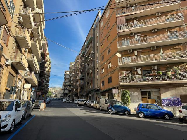 Appartamento in vendita a Barriera, Catania