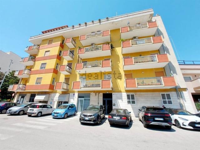 Appartamento in vendita a Valenzano San Lorenzo, Puglia