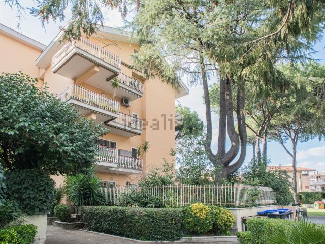 Appartamento in vendita a Morena, Roma