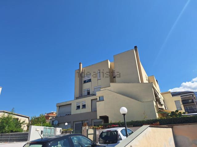 Appartamento in vendita a Sulmona, L'Aquila