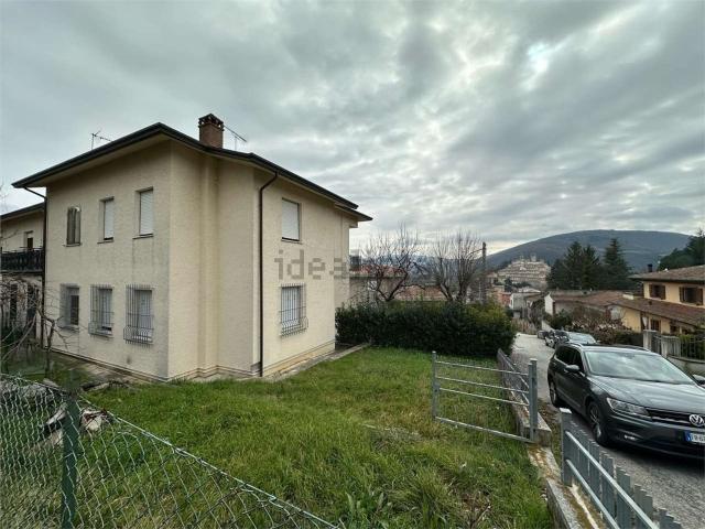Appartamento in vendita a Nocera Umbra, Umbria