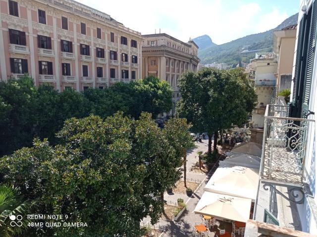 Appartamento in vendita a Salerno, Campania