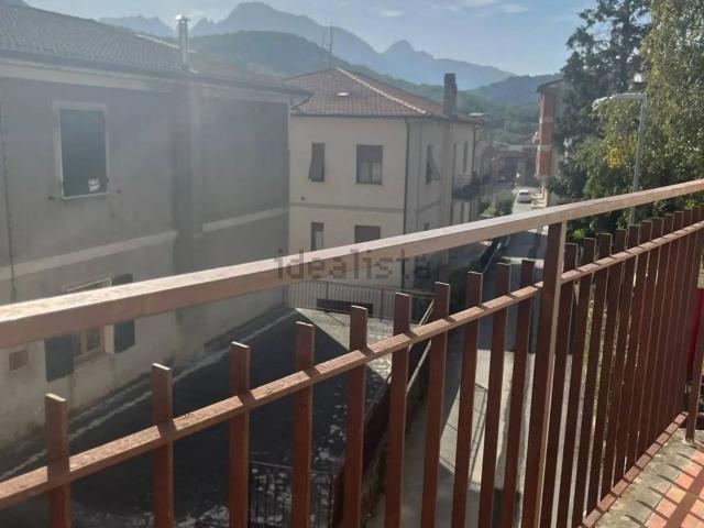 Appartamento in vendita a Unione Comuni Garfagnana, Piazza Al Serchio