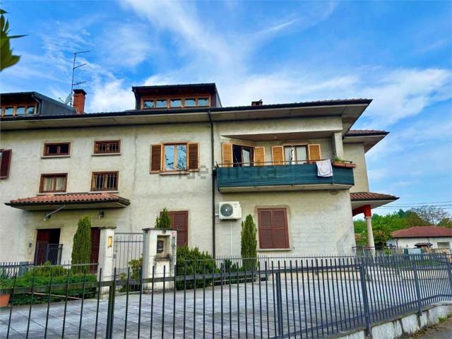 Appartamento in vendita a Brebbia, Lombardia