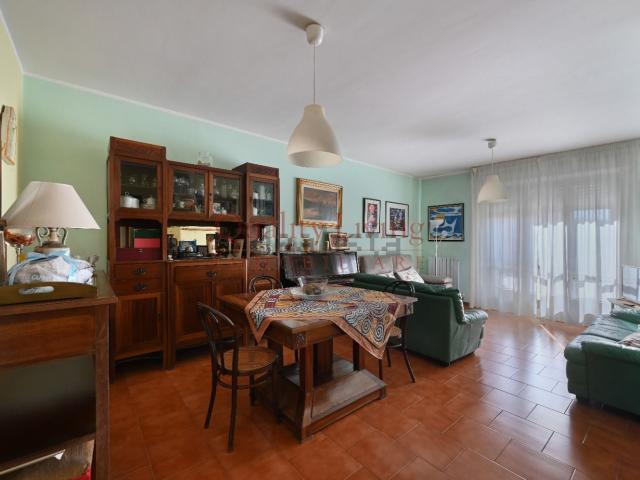 Appartamento in vendita a Sant'Erminio, Cenerente
