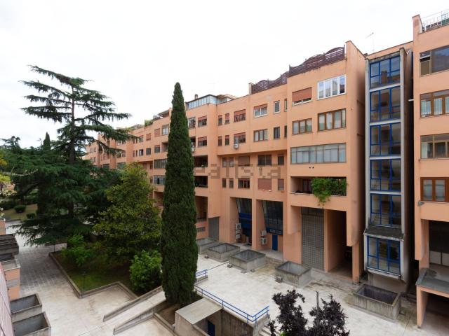 Appartamento in vendita a Municipio Roma VIII, Roma Capitale