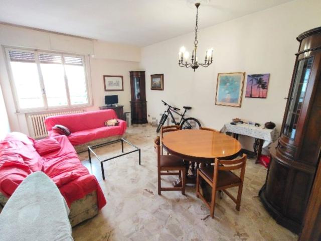 Appartamento in vendita a Centro Storico, Marche