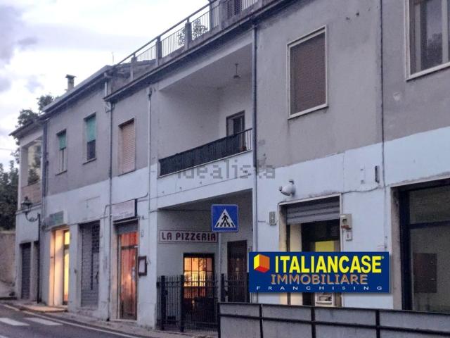 Appartamento in vendita a San Valentino In Abruzzo, Abruzzo