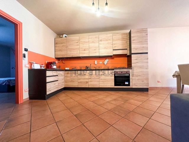Appartamento in vendita a Desenzano Del Garda, Lombardia