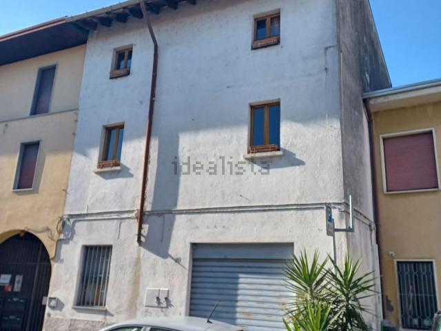 Appartamento in vendita a Magnago, Lombardia