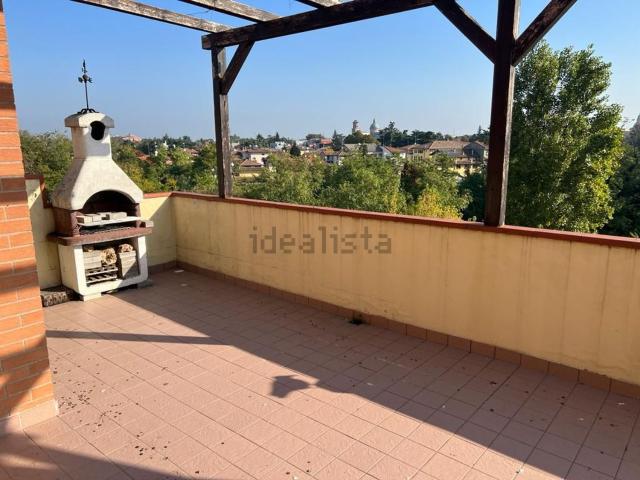 Attico in vendita a Sant'Agostino esterna-Porta Castello, Re