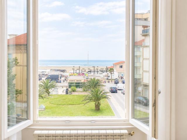 Appartamento in vendita a Camaiore, Toscana