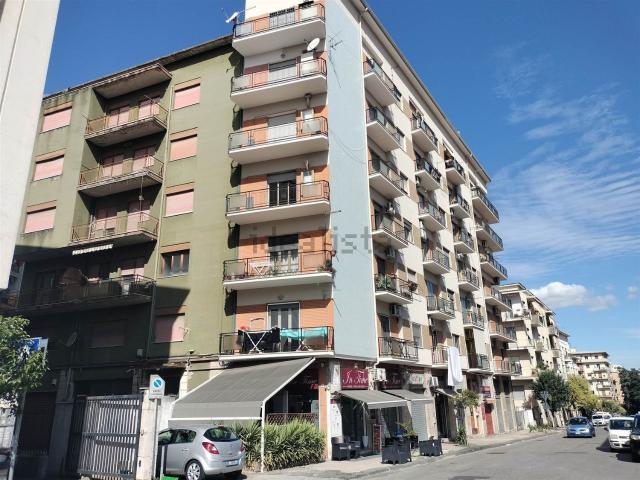 Appartamento in vendita a Città 2000, Calabria