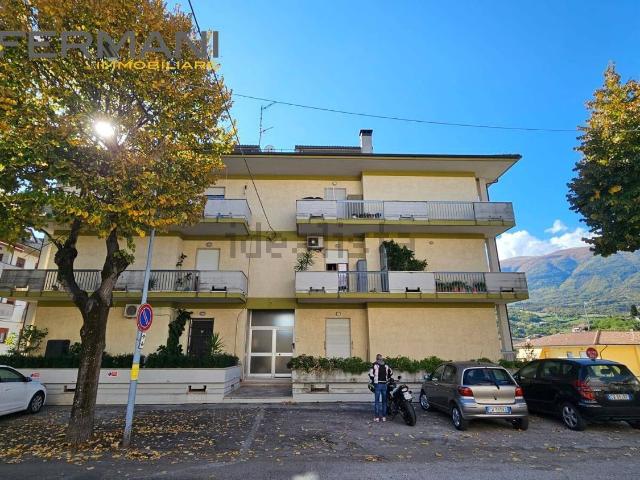 Appartamento in vendita a Capolavilla, Marche