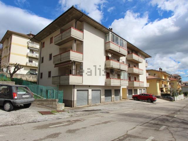 Appartamento in vendita a Capolavilla, Marche