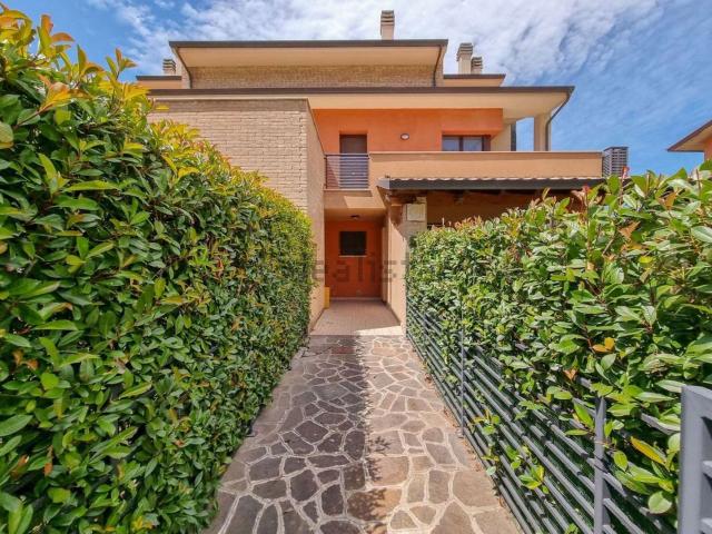 Appartamento in vendita a Marche, Pesaro E Urbino