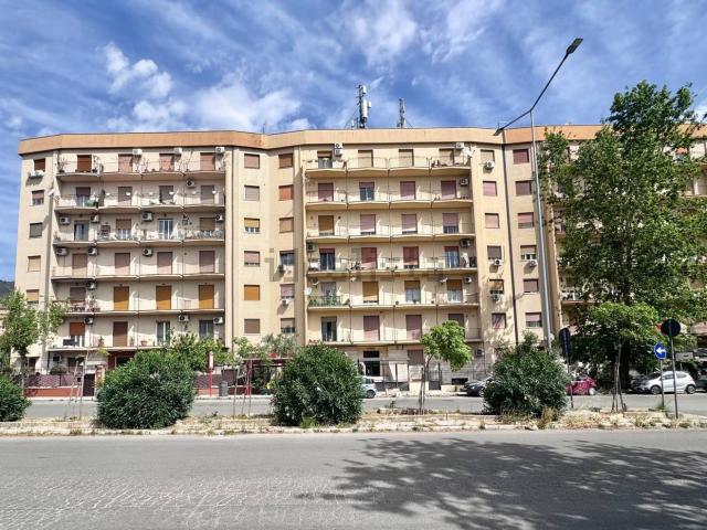 Appartamento in vendita a VI Circoscrizione, Palermo