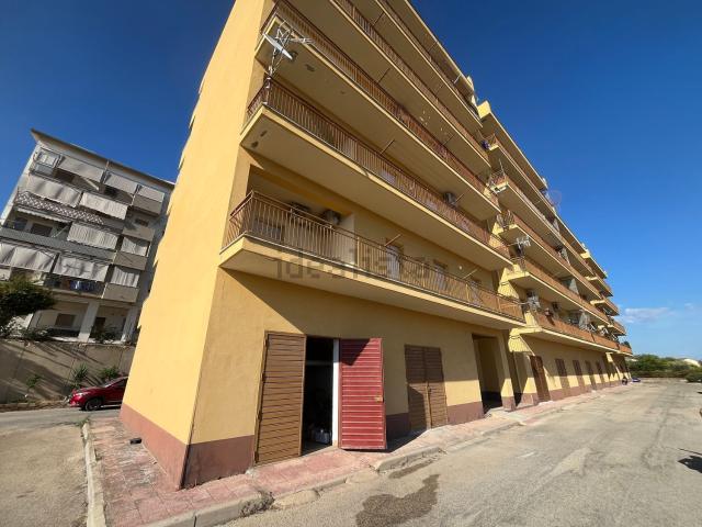 Appartamento in vendita a Monserrato, Agrigento