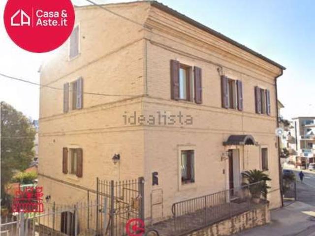 Appartamento in vendita a Rione Murato, Marche