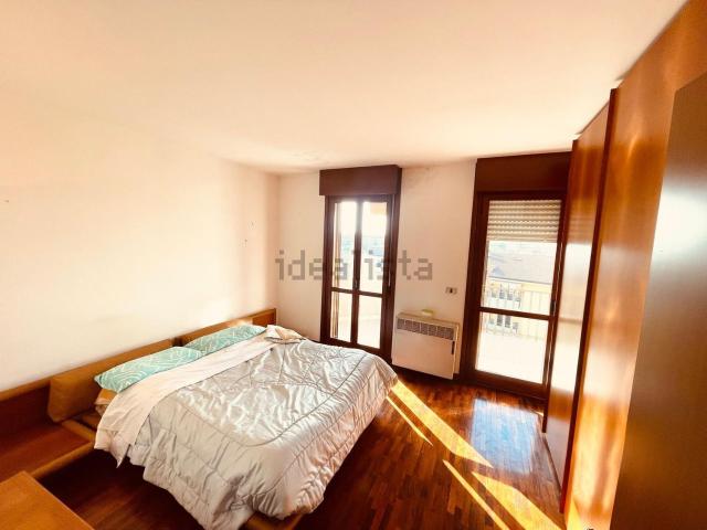 Appartamento in vendita a Sud-Est, Brenzone