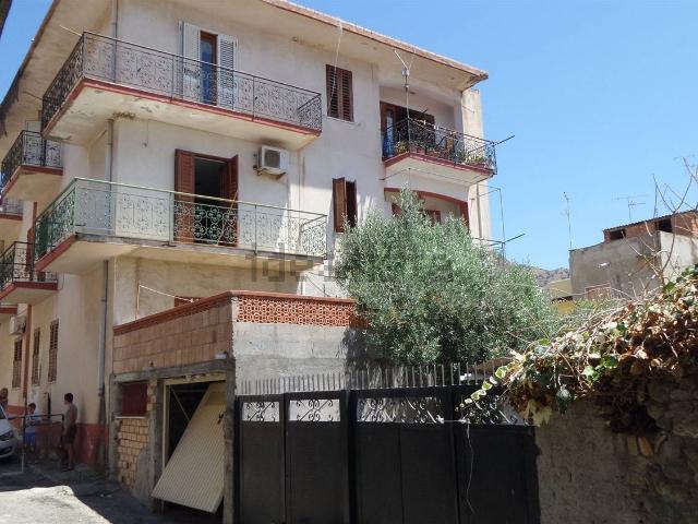 Appartamento in vendita a Calabria, Reggio Calabria