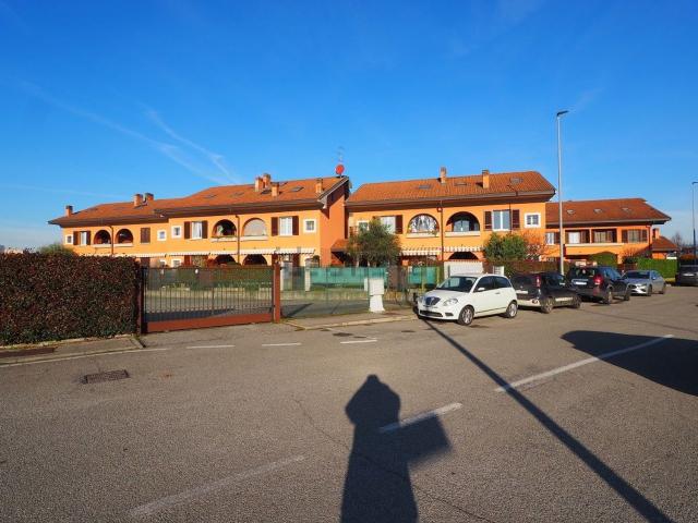Appartamento in vendita a Inzago, Lombardia