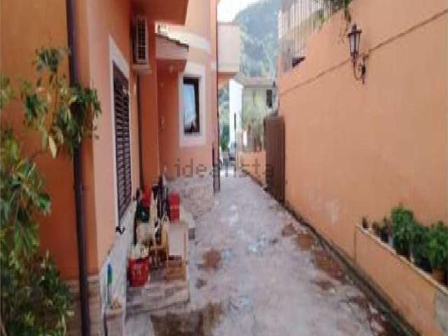 Appartamento in vendita a Calabria, Reggio Calabria