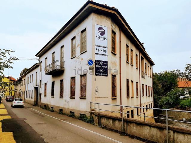 Appartamento in vendita a Cesano Maderno, Lombardia