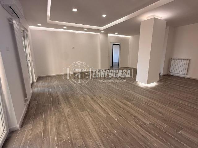 Appartamento in vendita a Santa Maria Capua, Campania