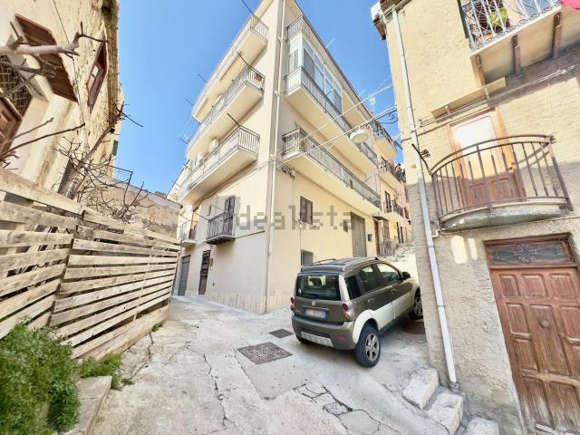 Appartamento in vendita a Caccamo, Sicilia