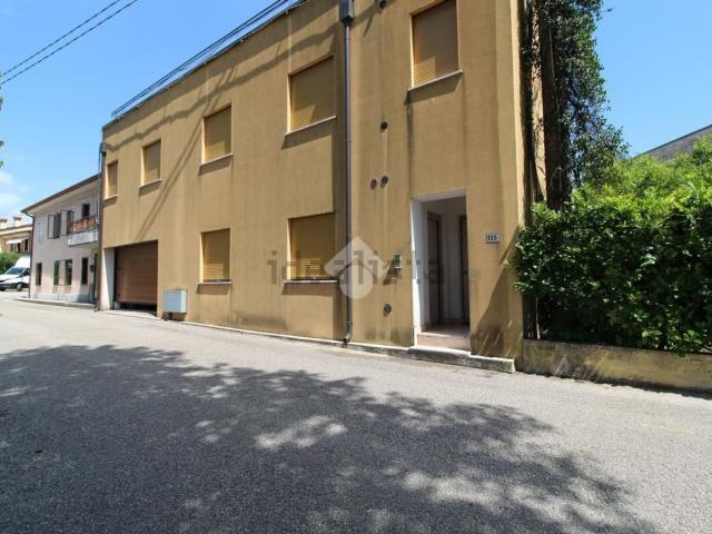 Appartamento in vendita a Dueville, Veneto