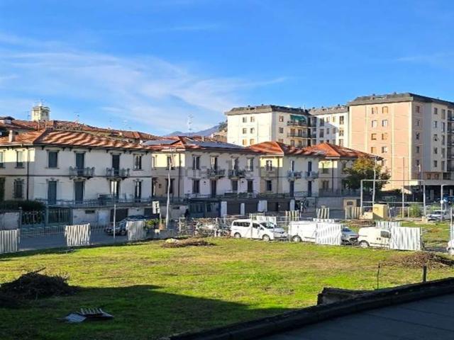 Appartamento in vendita a Biumo Superiore, Varese