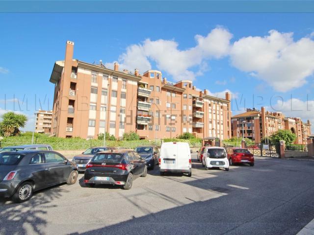 Attico in vendita a Tor San Giovanni, Roma Capitale