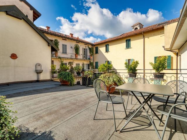 Appartamento in vendita a Appiano Gentile, Lombardia